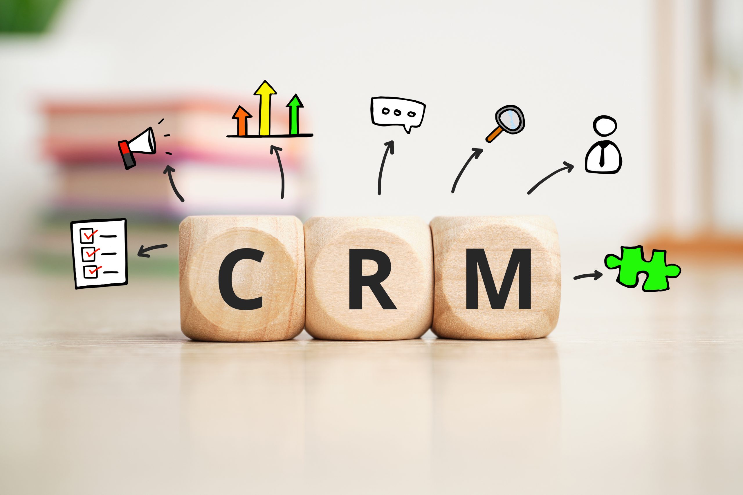 Sistema de marketing conectando conteúdo mídia site e vendas